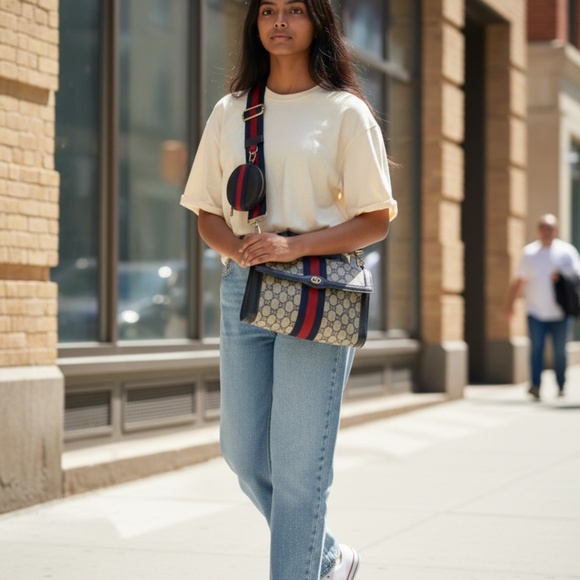 Gucci Handbags - Vintage GUCCI Clutch Bag With Navy/Red Unbranded Replacement Strap & Coin Case